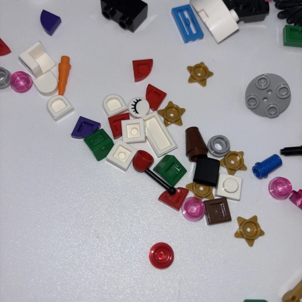 Lego‎ Legos, And More Legos. 3283.
